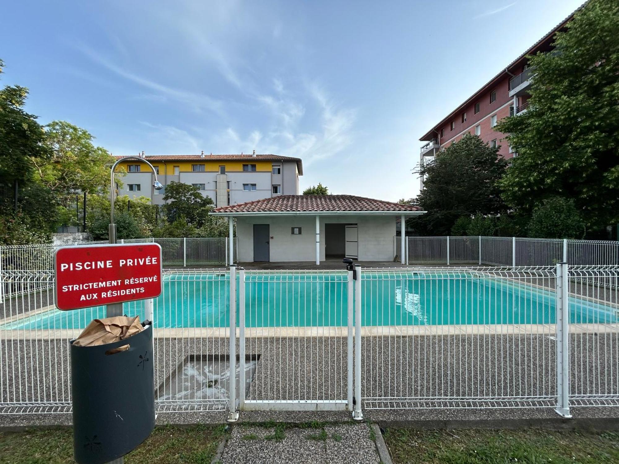 Appartement Cosy Agen Centre Avec Lit King Size Zewnętrze zdjęcie